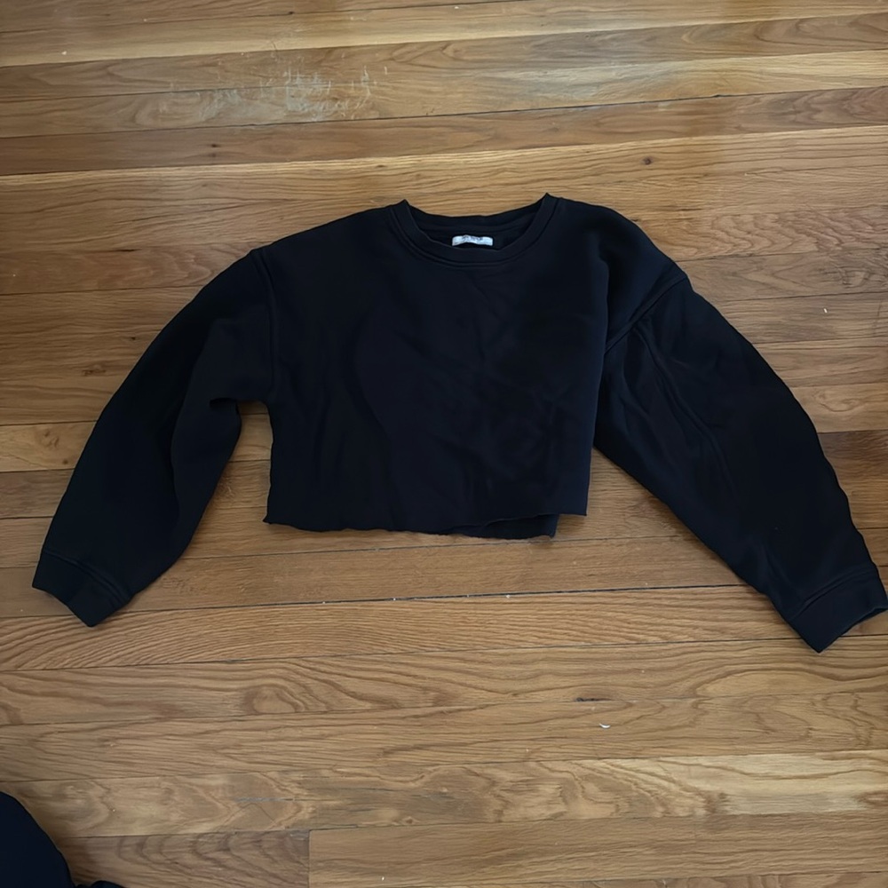 ZARA sweater crop top